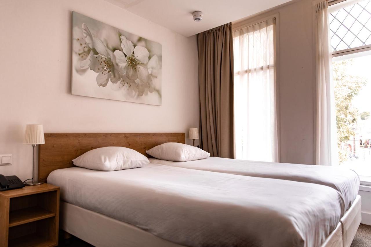 Ambassador City Centre Hotel Haarlem Bagian luar foto