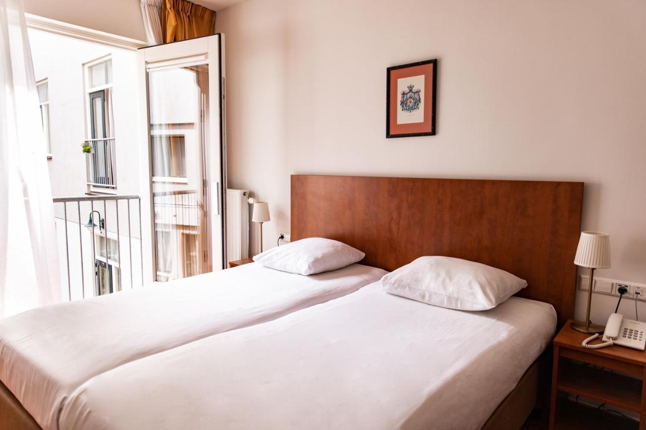 Ambassador City Centre Hotel Haarlem Bagian luar foto