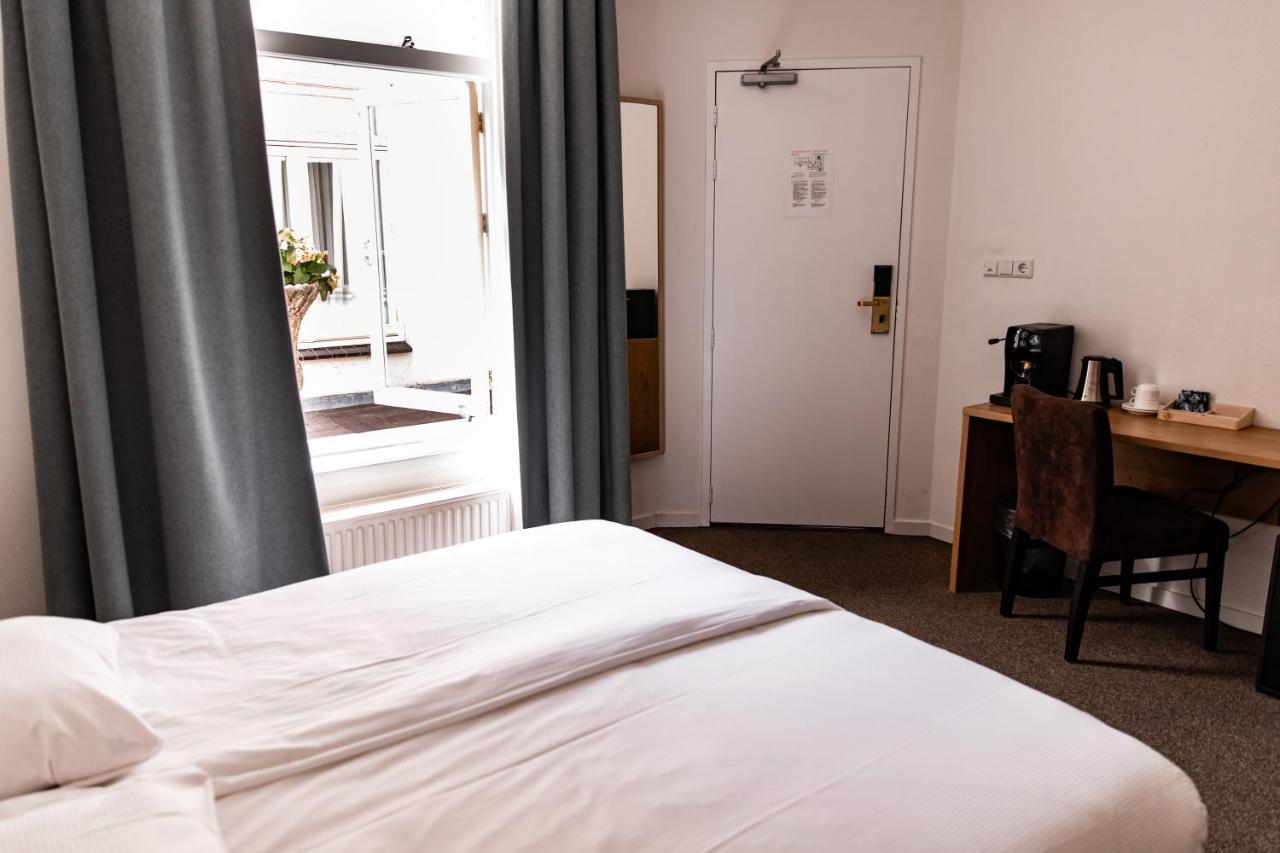 Ambassador City Centre Hotel Haarlem Bagian luar foto
