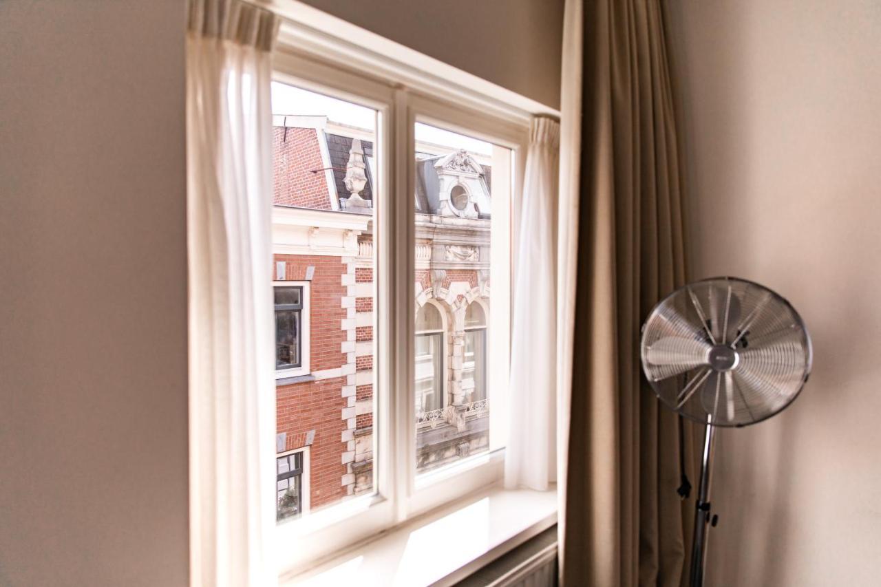 Ambassador City Centre Hotel Haarlem Bagian luar foto